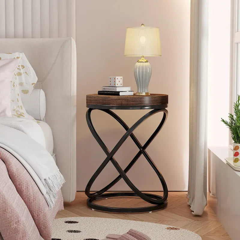 Table d'appoint ronde avec piètement en métal pour salon